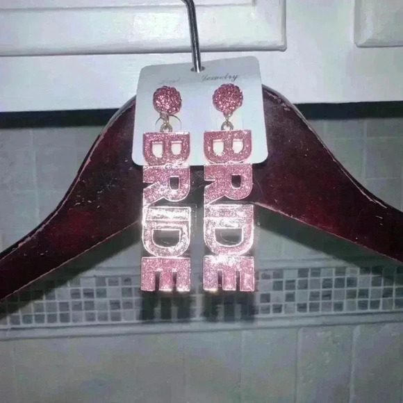NEW! Pink “Bride” Earrings One Size - Picture 1 of 10